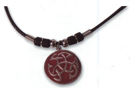 celticjewelleryredcelticnecklace.JPG (19427 bytes)