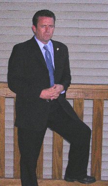 mesuit.jpg (22572 bytes)